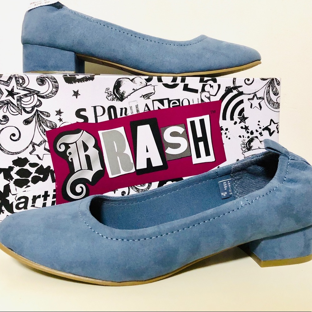 NIB Brash blue suede like with 1"heel